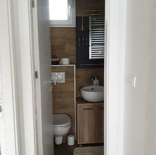 Four Seasons Апартаменты *